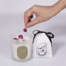 Load image into Gallery viewer, Bergamot Scented Candle