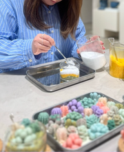 將圖片載入圖庫檢視器 彩繪沙蠟工作坊（Sand Candle Workshop）
